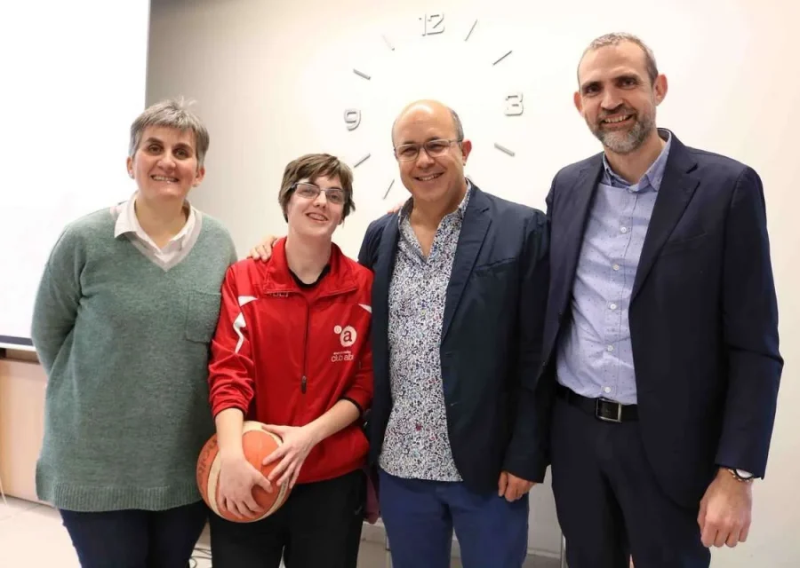 Verònica Torra, del Club Esportiu Alba de Tàrrega, participarà amb la selecció estatal de bàsquet als Special Olympics 2019, que es disputen a Abu Dhabi (Emirats Àrabs) del 14 al 21 de març.
