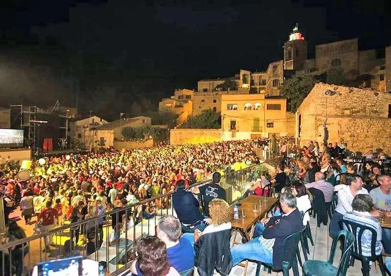Venda d’entrades per a la Casa d’Estiu del Mascle Cabró