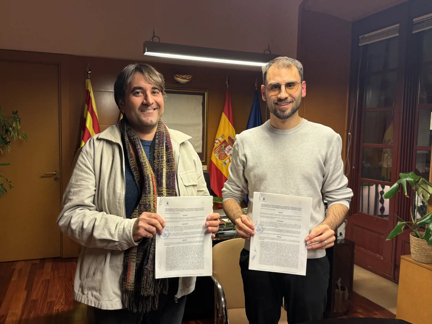 Cervera signa dos convenis amb el Patronat de la Passió: una ajuda de 220.000 € i la cessió del Gran Teatre