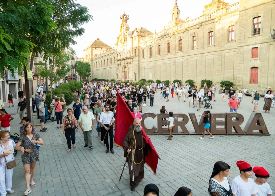 Cervera viu amb passió la tradicional festa de Sant Magí
