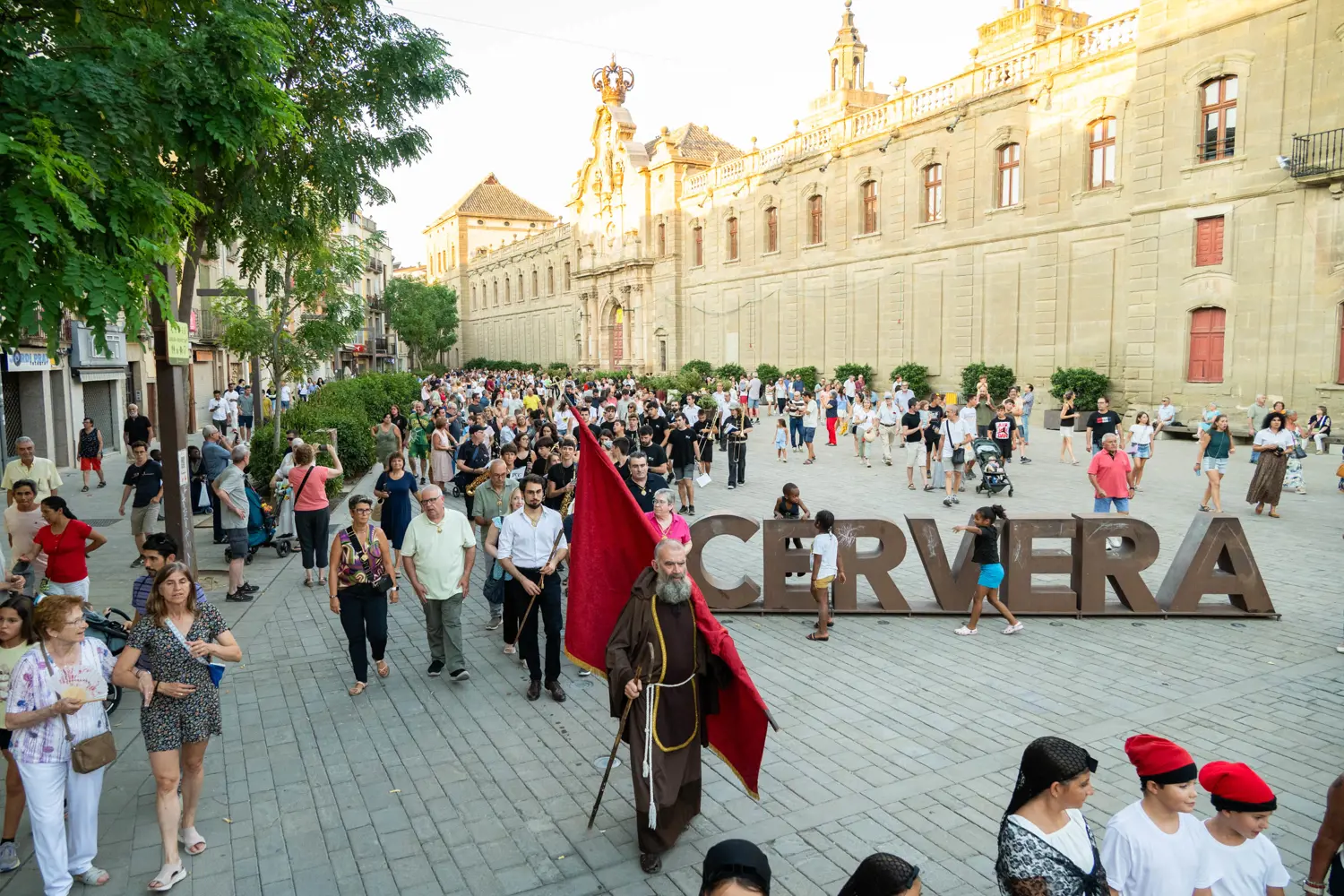 Cervera viu amb passió la tradicional festa de Sant Magí