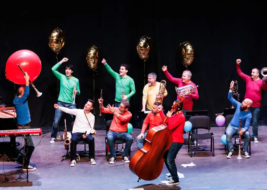 El Festival de Pasqua arrenca amb l’assistència de més de 800 escolars al concert de la Cobla Sant Jordi