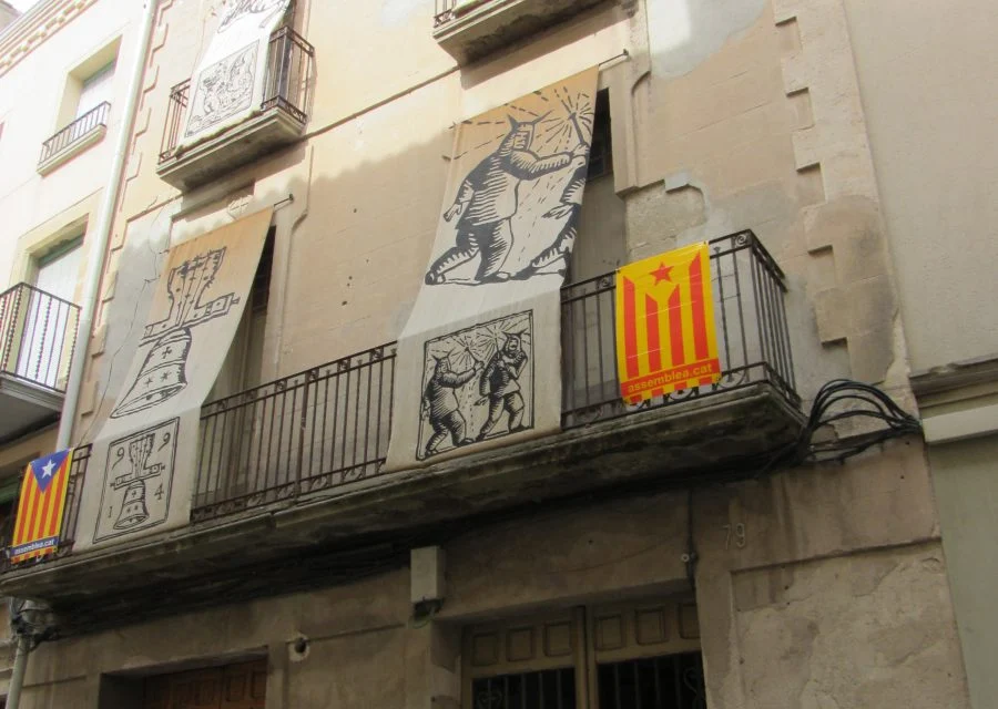 Façana de la Casa Delmera, antiga casa de la Generalitat de Cervera.