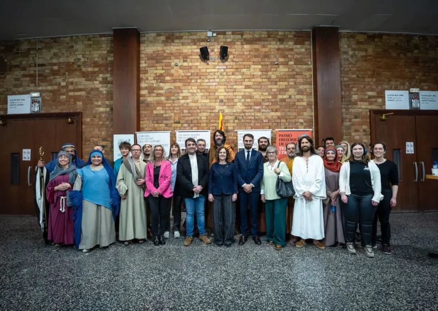 La consellera de Cultura assisteix a la Passió de Cervera i a la cloenda de l’Any Josep Cercós