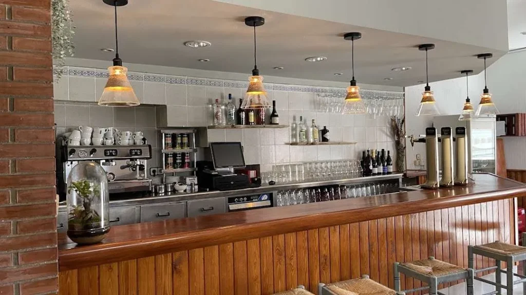 Bar Restaurant La Masia de Cervera